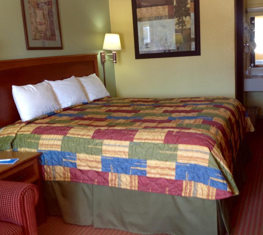 Rodeway Inn Конкордія Екстер'єр фото