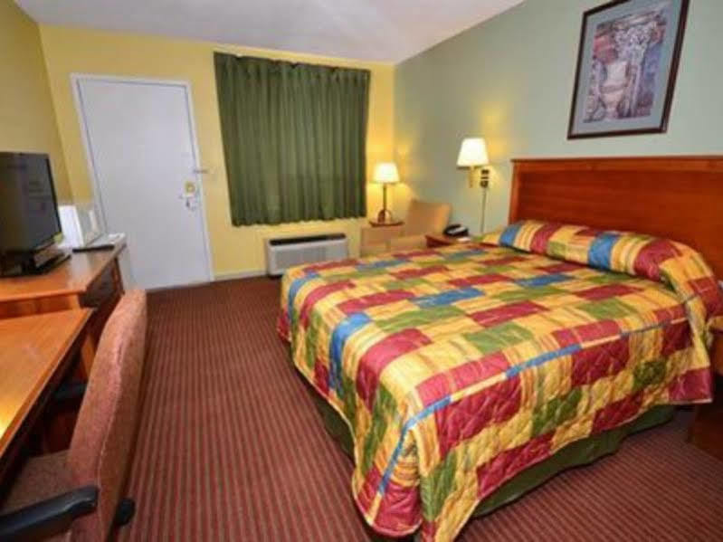 Rodeway Inn Конкордія Екстер'єр фото
